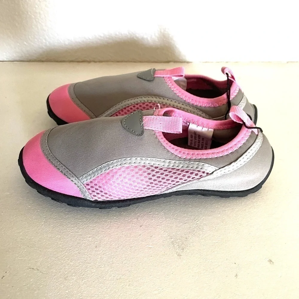 SUN & SKY pink & grey mesh water shoes size medium